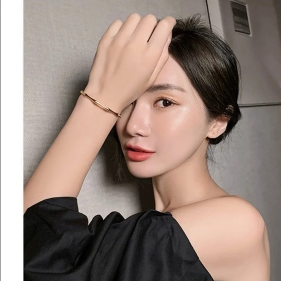 Gold Tone Bamboo Bangle Bracelet Open Cuff Minimalist Statement Jewelry - Picture 3 of 4